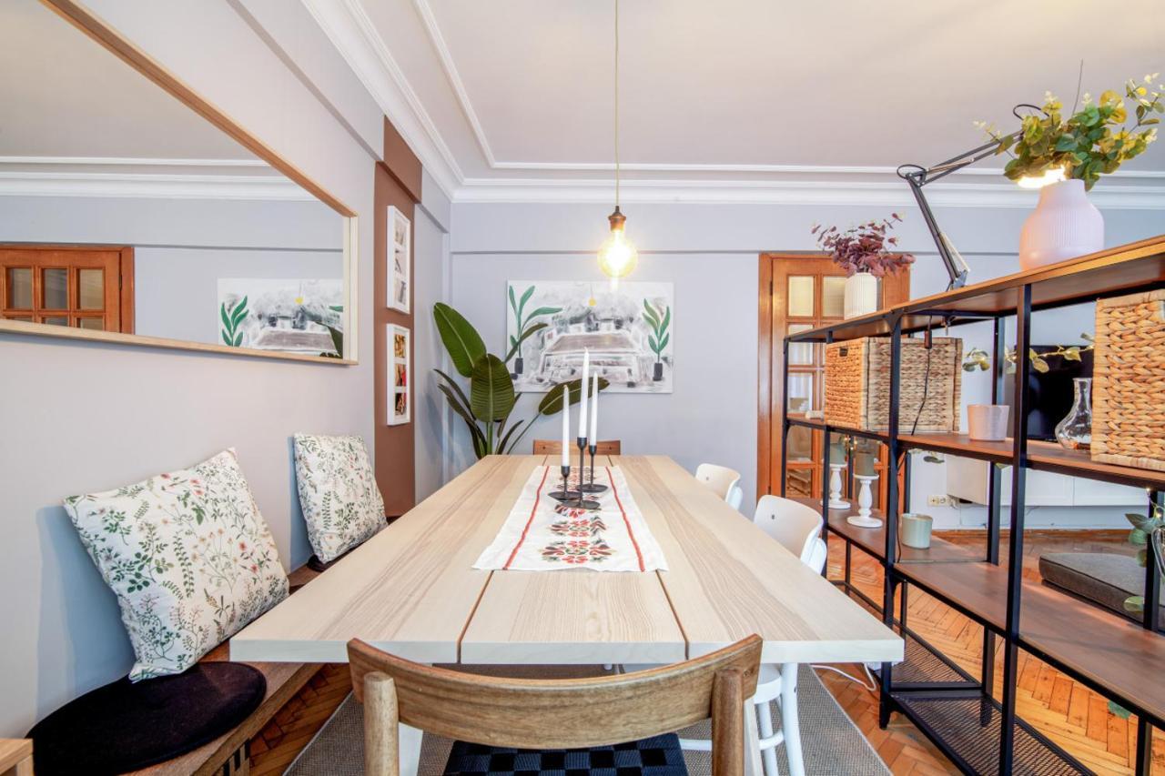 Gorgeous Flat With Lovely Balcony In Nisantasi อิสตันบูล ภายนอก รูปภาพ